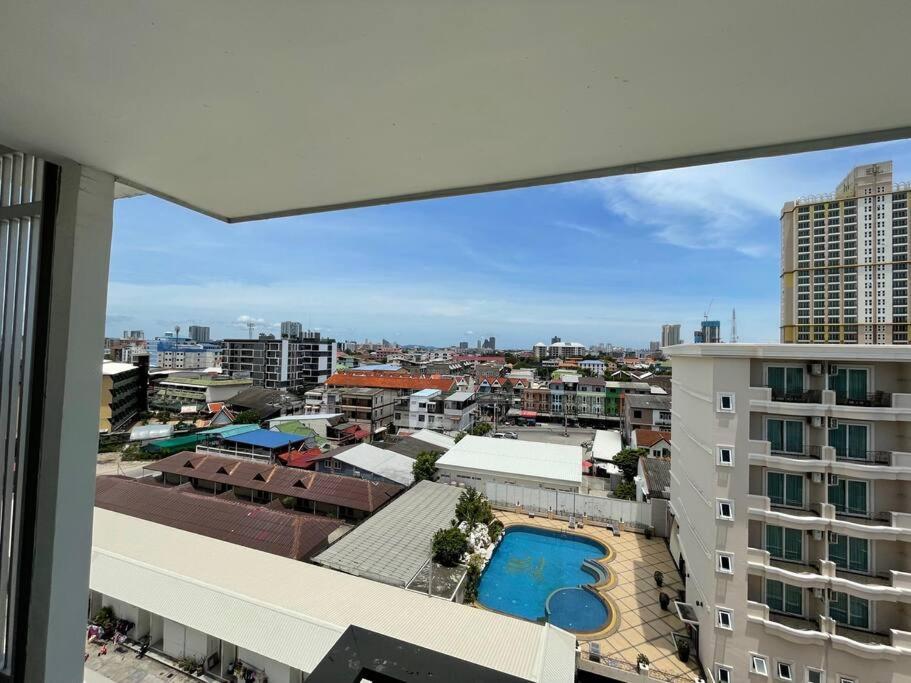 Getaway Studio In City Center Residence Паттая Екстер'єр фото